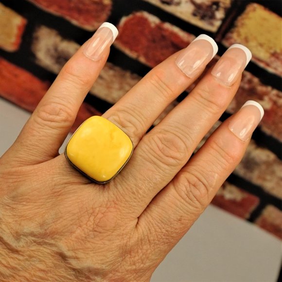 BIG EGG YOLK AMBER STERLING SQUARE RING SIZE 7.5, GIFT FOR WOMEN, UNISEX RING - Picture 4 of 10